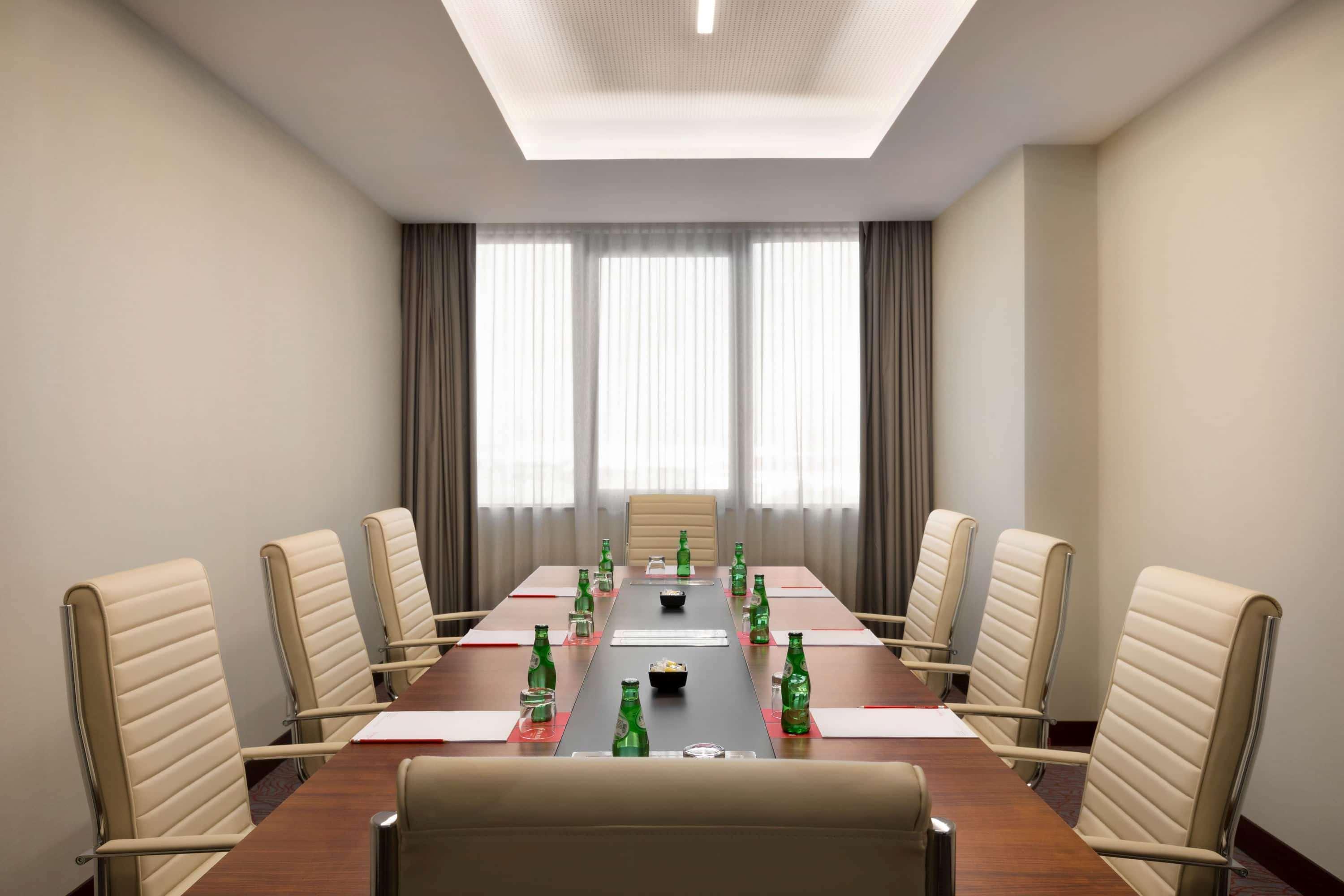 Hotel Ramada By Wyndham Lisbon